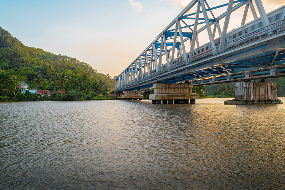 Serayu Aquatic: Jembatan Kehidupan di Tengah Cilacap
